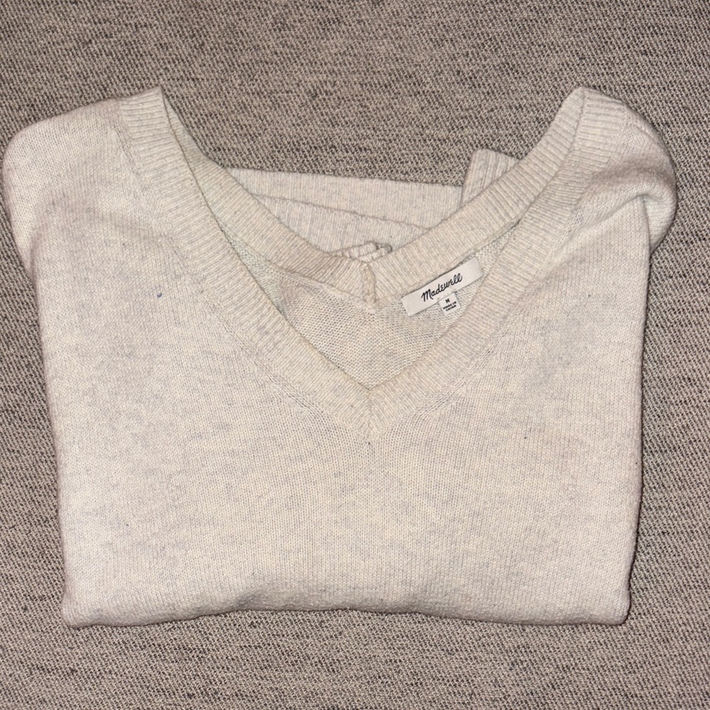 Madewell Women's V-Neck Sweater in Cream